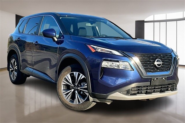 2023 Nissan Rogue SV photo 3