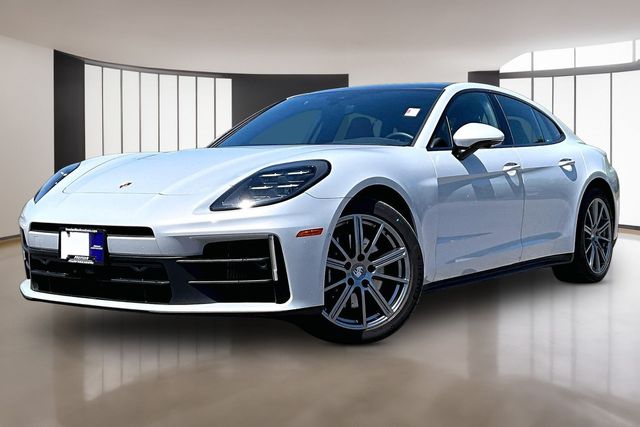 2025 Porsche Panamera 4's photo