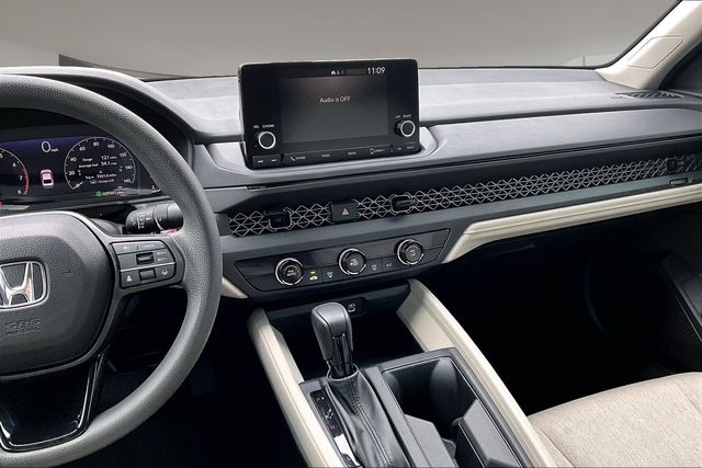 2023 Honda Accord LX - Photo 9