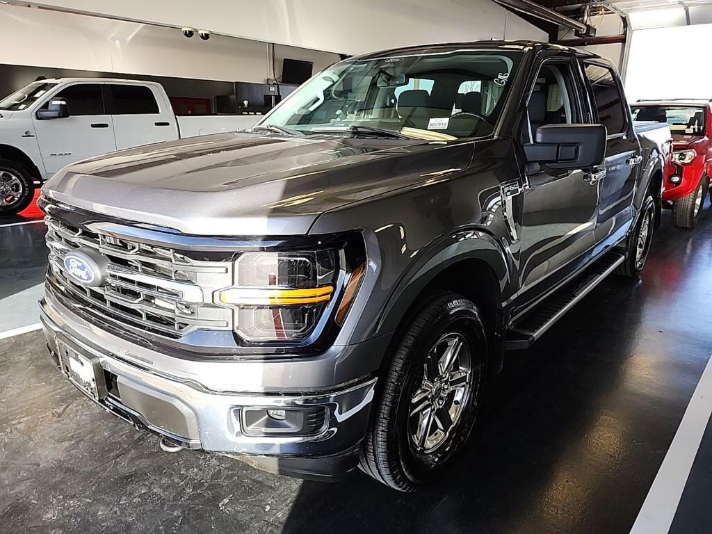 Used 2024 Ford F-150 XLT Cab; Super Crew