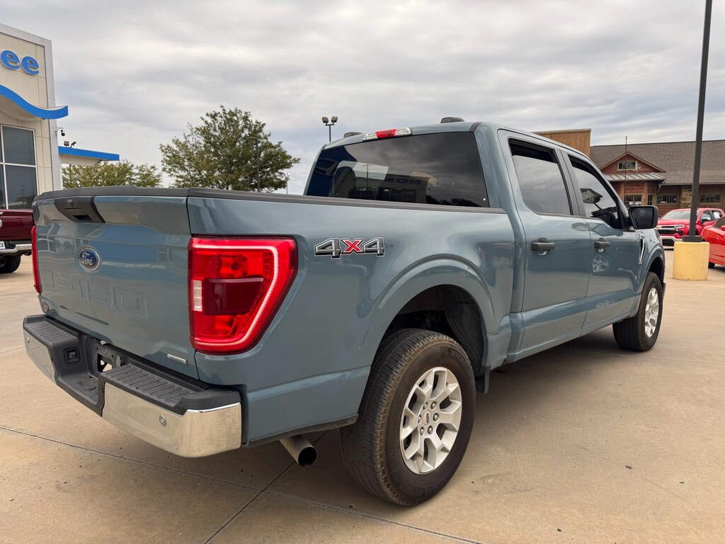 2023 Ford F-150 XLT photo 2