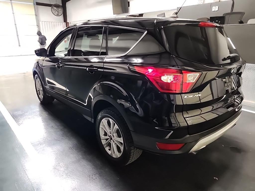Used 2019 Ford Escape SE Sport Utility