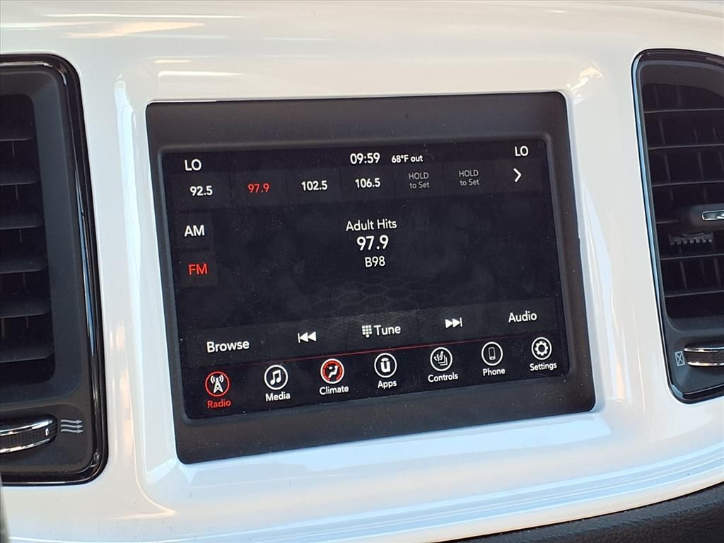 2023 Dodge Challenger R/T photo 4