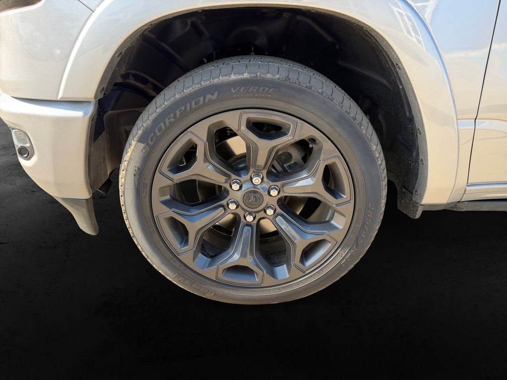 2024 RAM Ram 1500 Pickup Limited - Photo 9