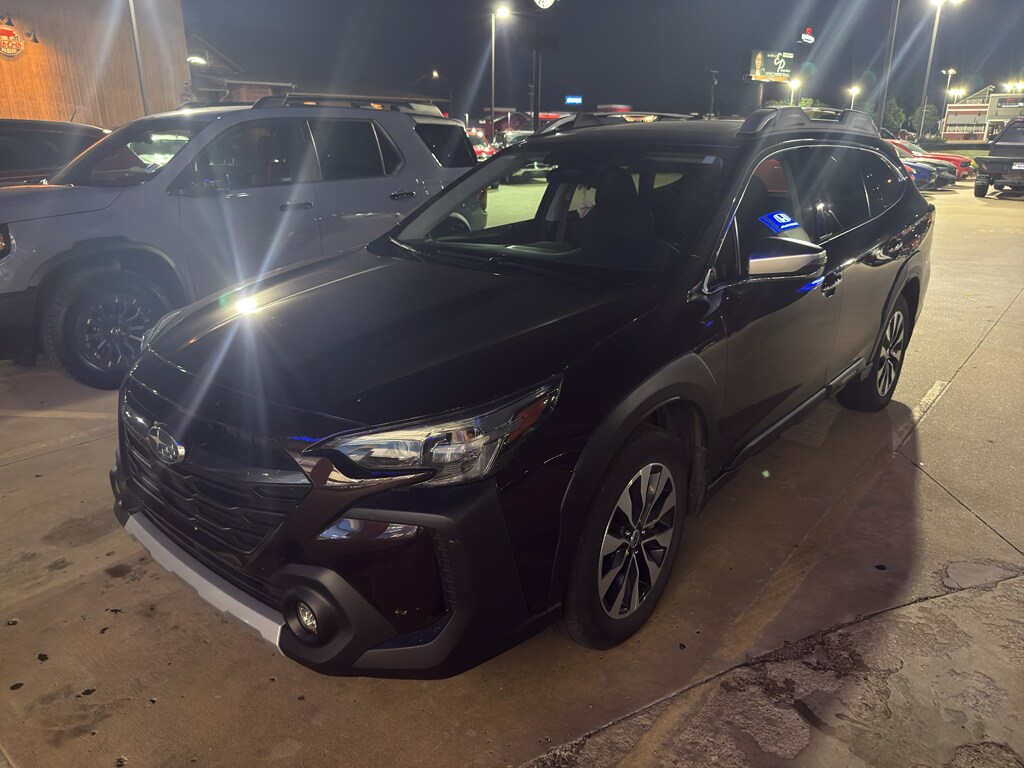 2023 Subaru Outback Touring XT photo 4