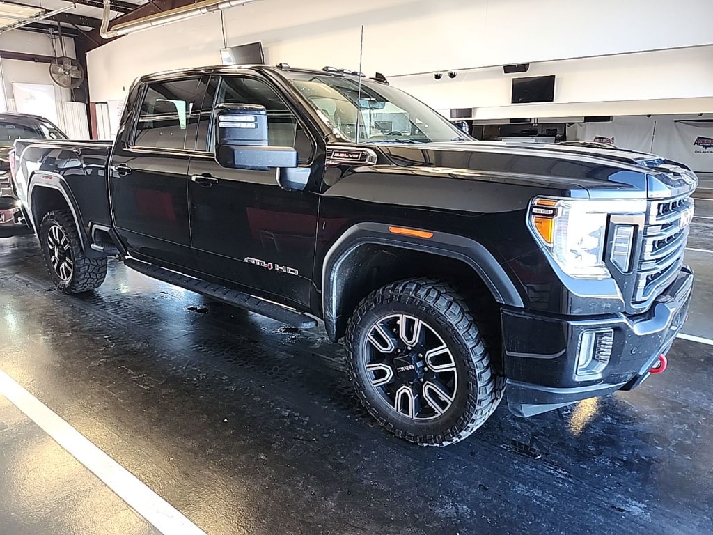 2022 GMC Sierra 4WD Crew Cab Standard Box AT4's photo