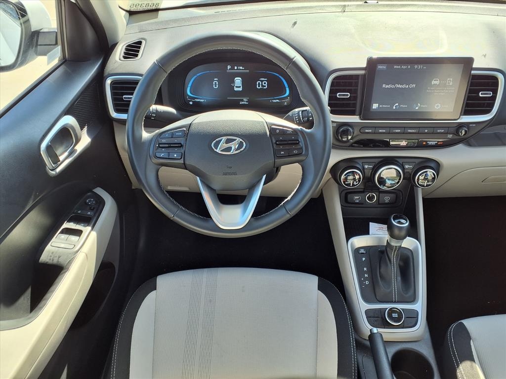 Used 2025 Hyundai Venue SEL Sport Utility