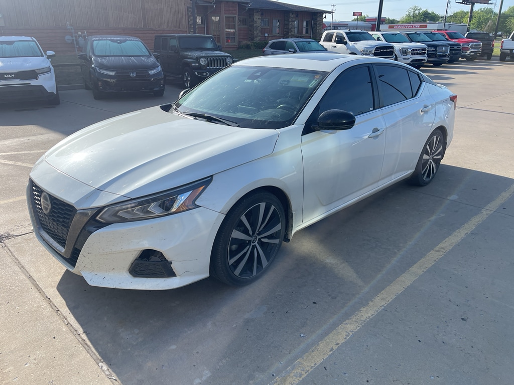 Used 2020 Nissan Altima 2.5 SR Sedan