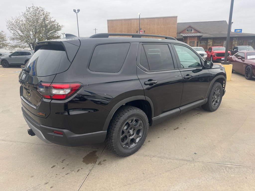 New 2025 Honda Pilot TrailSport Sport Utility