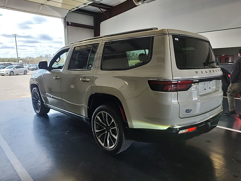 Used 2022 Jeep Wagoneer Series III Sport Utility