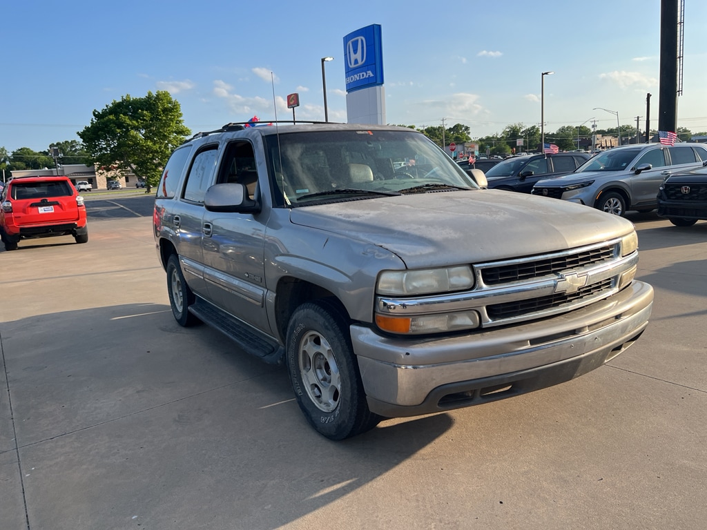 2000 Chevrolet Tahoe's photo