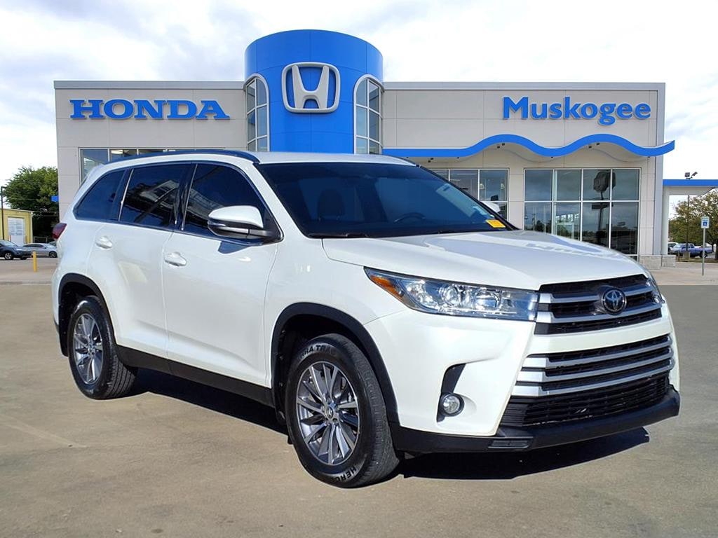 Used 2019 Toyota Highlander XLE Sport Utility