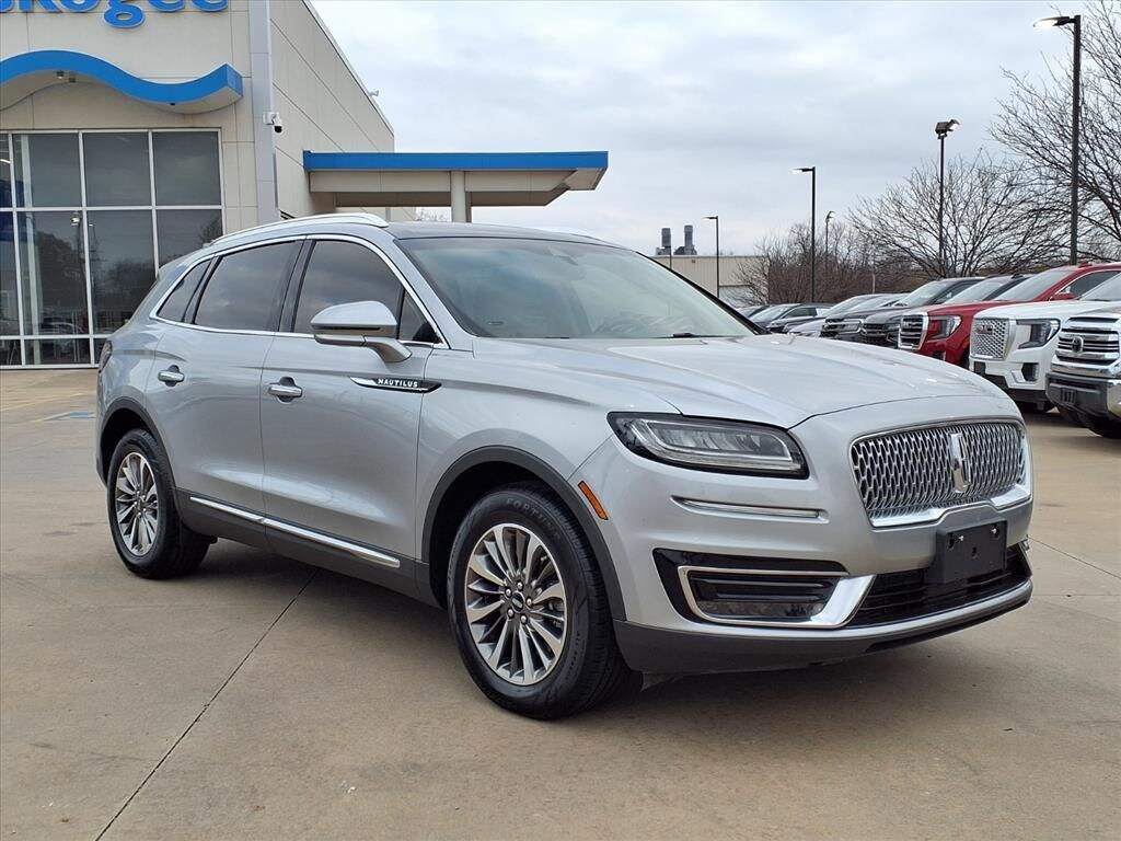 Used 2020 Lincoln Nautilus Reserve Sport Utility
