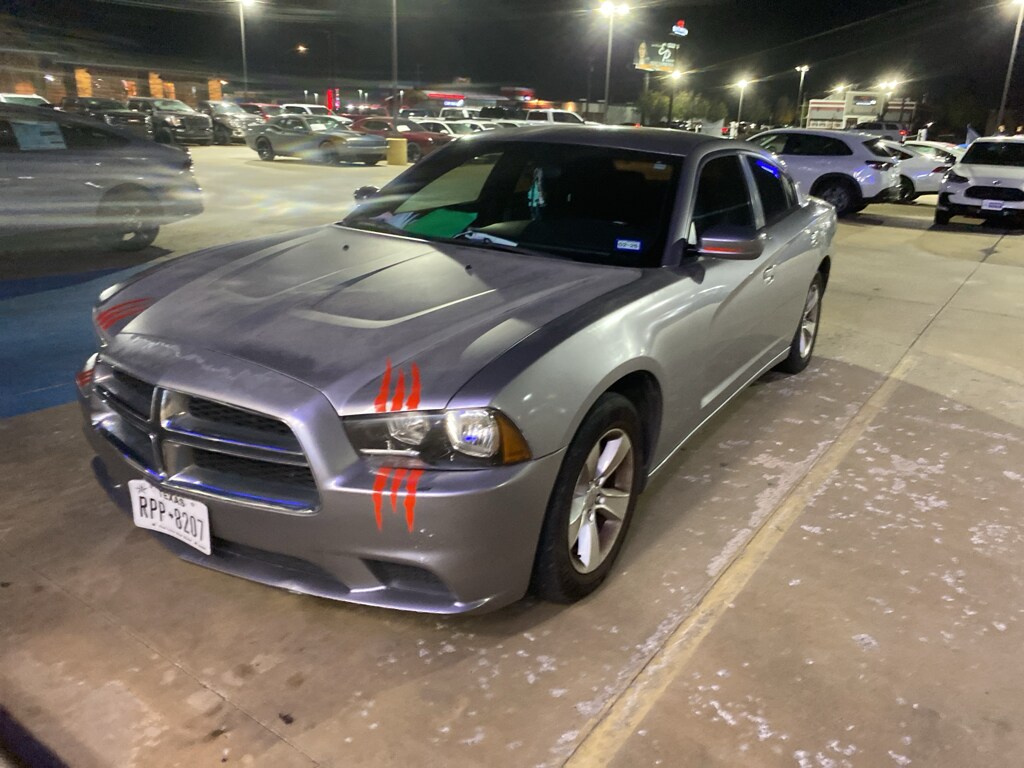 Used 2014 Dodge Charger SE Sedan