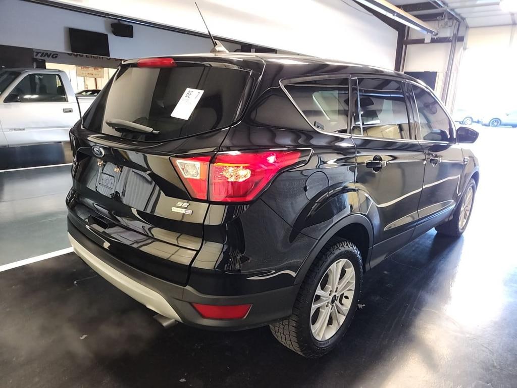 Used 2019 Ford Escape SE Sport Utility