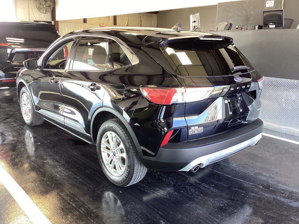 Used 2021 Ford Escape SE Sport Utility