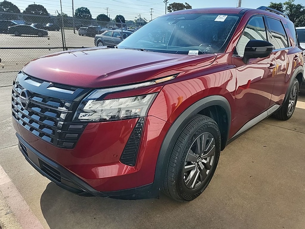 Used 2026 Nissan Pathfinder SV