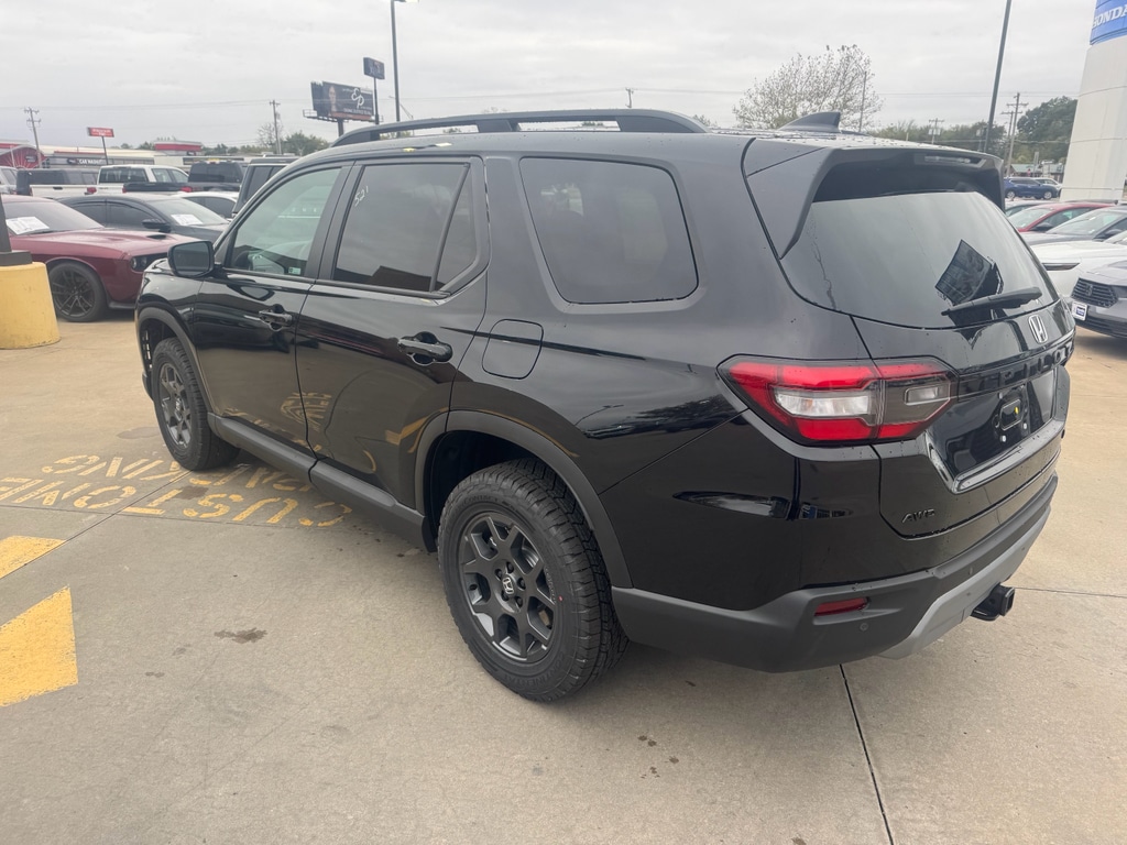 New 2025 Honda Pilot TrailSport Sport Utility