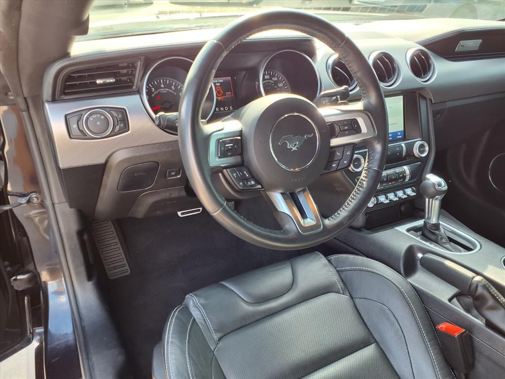 2022 Ford Mustang GT Premium photo 2