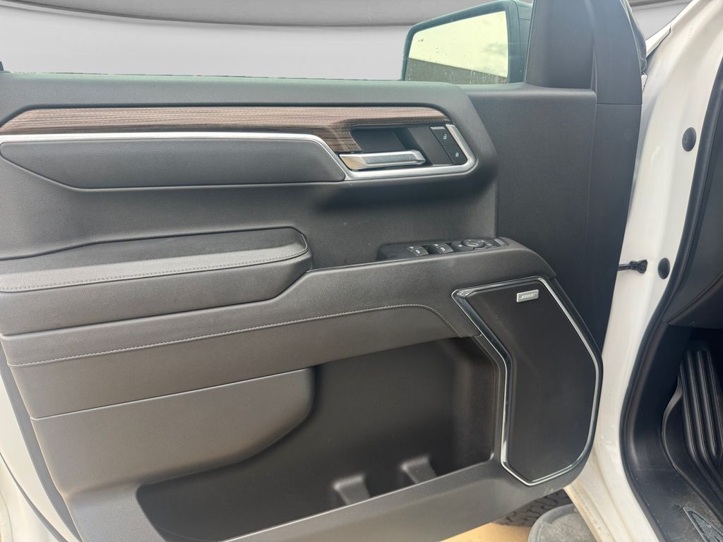 2023 Chevrolet Silverado 1500 RST - Photo 12