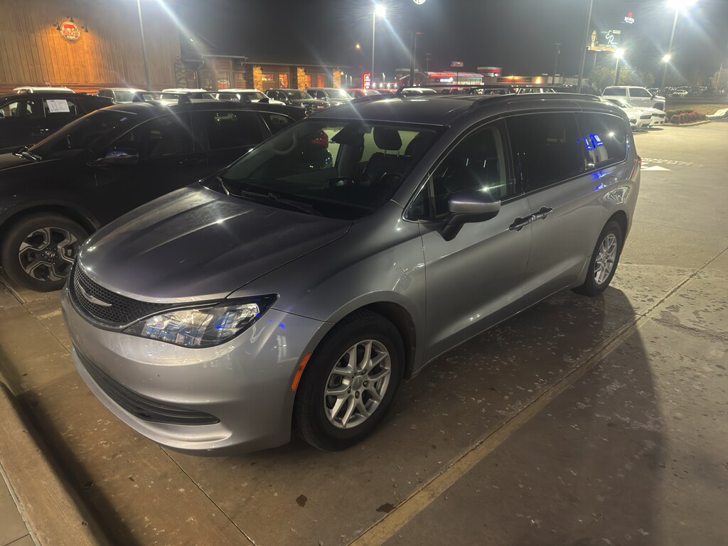 Used 2020 Chrysler Voyager LXI Passenger Van