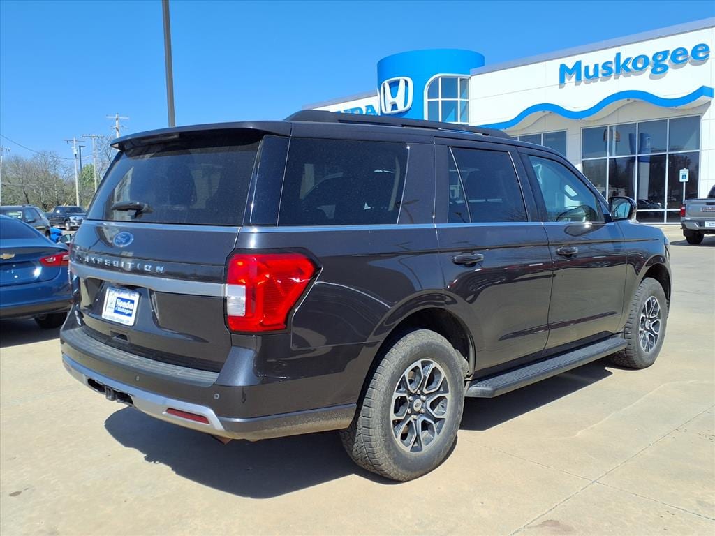 Used 2024 Ford Expedition XLT Sport Utility