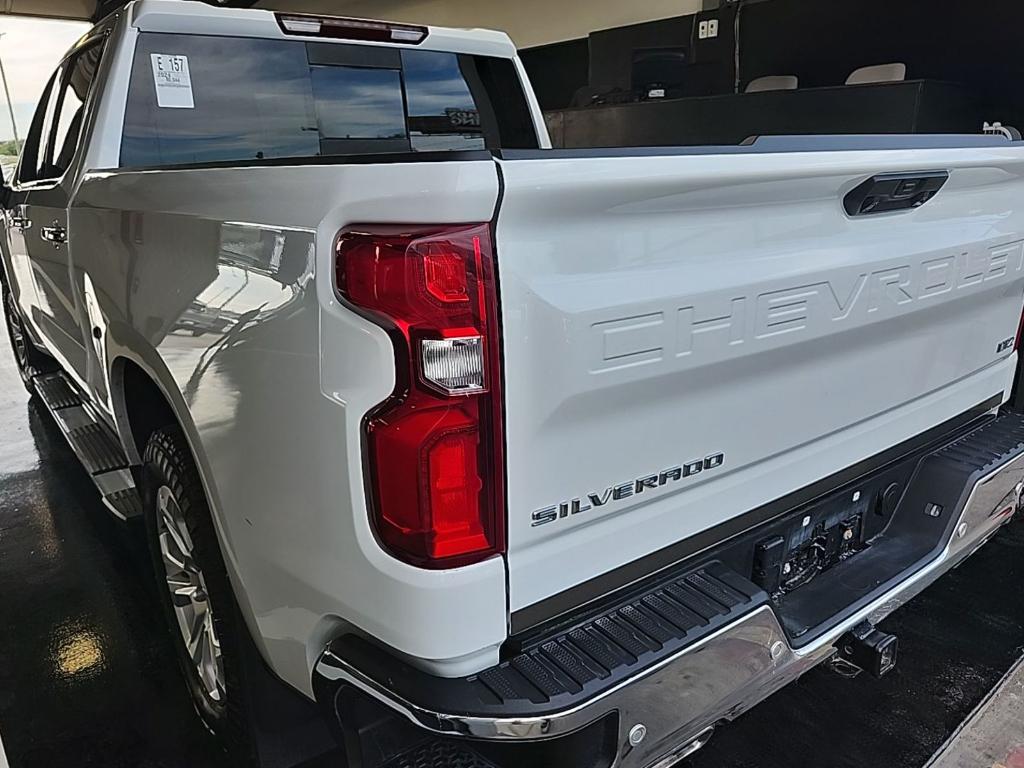 2024 Chevrolet Silverado 1500 LTZ photo 2