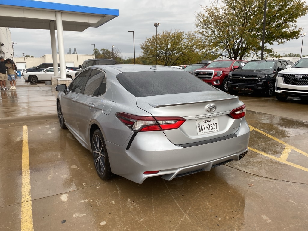 Used 2021 Toyota Camry SE Sedan