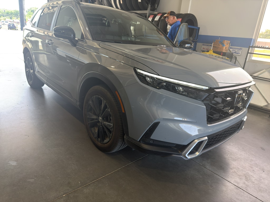 2024 Honda CR-V Hybrid Sport Touring AWD's photo