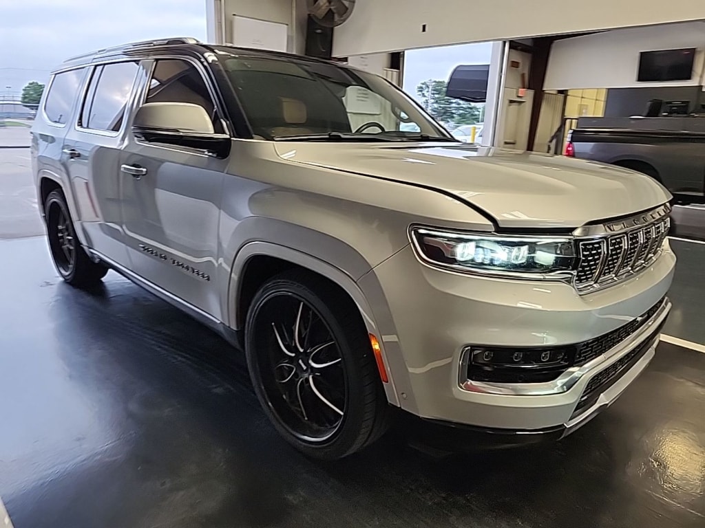 2022 Jeep Grand Wagoneer Series III 4WD's photo