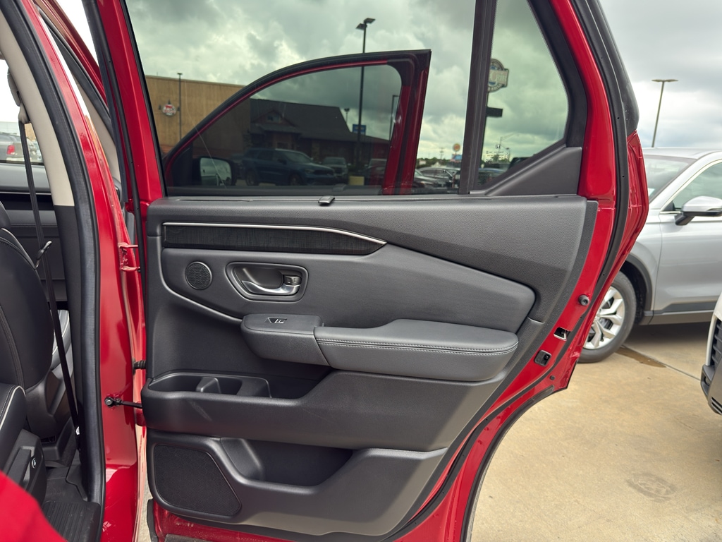 2025 Honda Pilot Elite - Photo 16