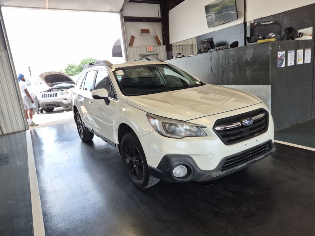 2019 Subaru Outback 2.5i Premium's photo