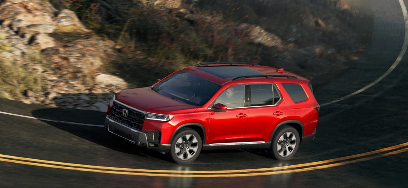 2026%20Honda%20Pilot%20vs.%202026%20Toyota%20Highlander%20Which%203-Row%20SUV%20Is%20Better.jpg
