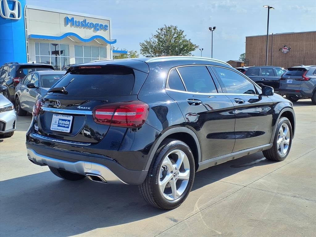 2020 Mercedes Benz GLA 250 4MATIC photo 2