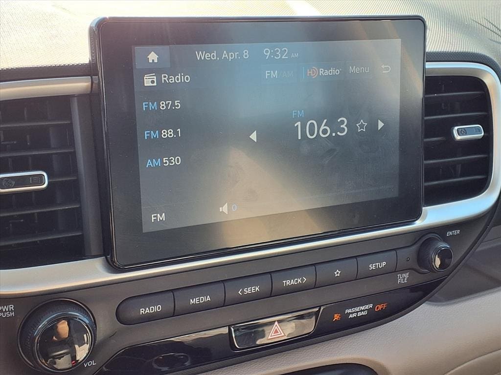 Used 2025 Hyundai Venue SEL Sport Utility