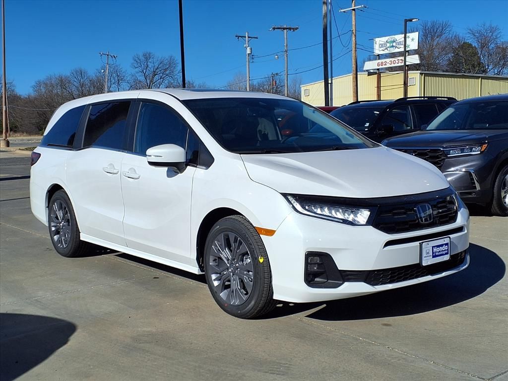 2026 Honda Odyssey Touring's photo