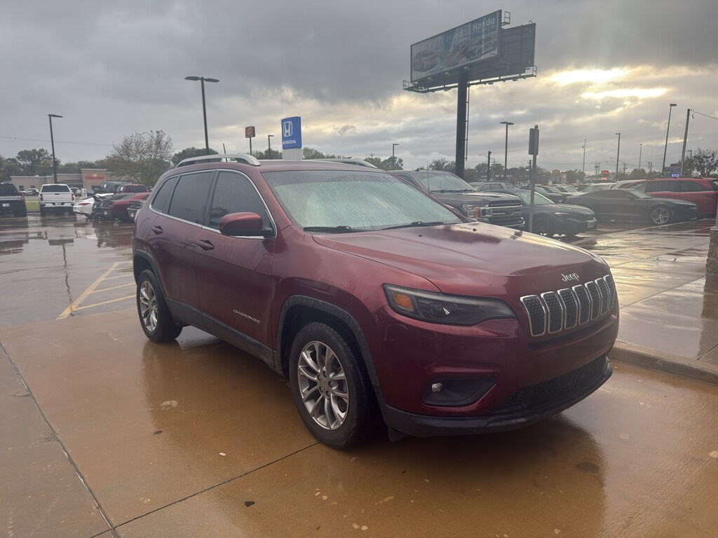 Used 2019 Jeep Cherokee Latitude Plus Sport Utility