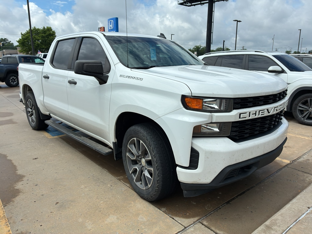2020 Chevrolet Silverado 1500 Custom Crew Cab Short Box's photo