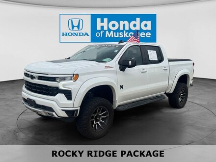2023 Chevrolet Silverado RST Crew Cab
