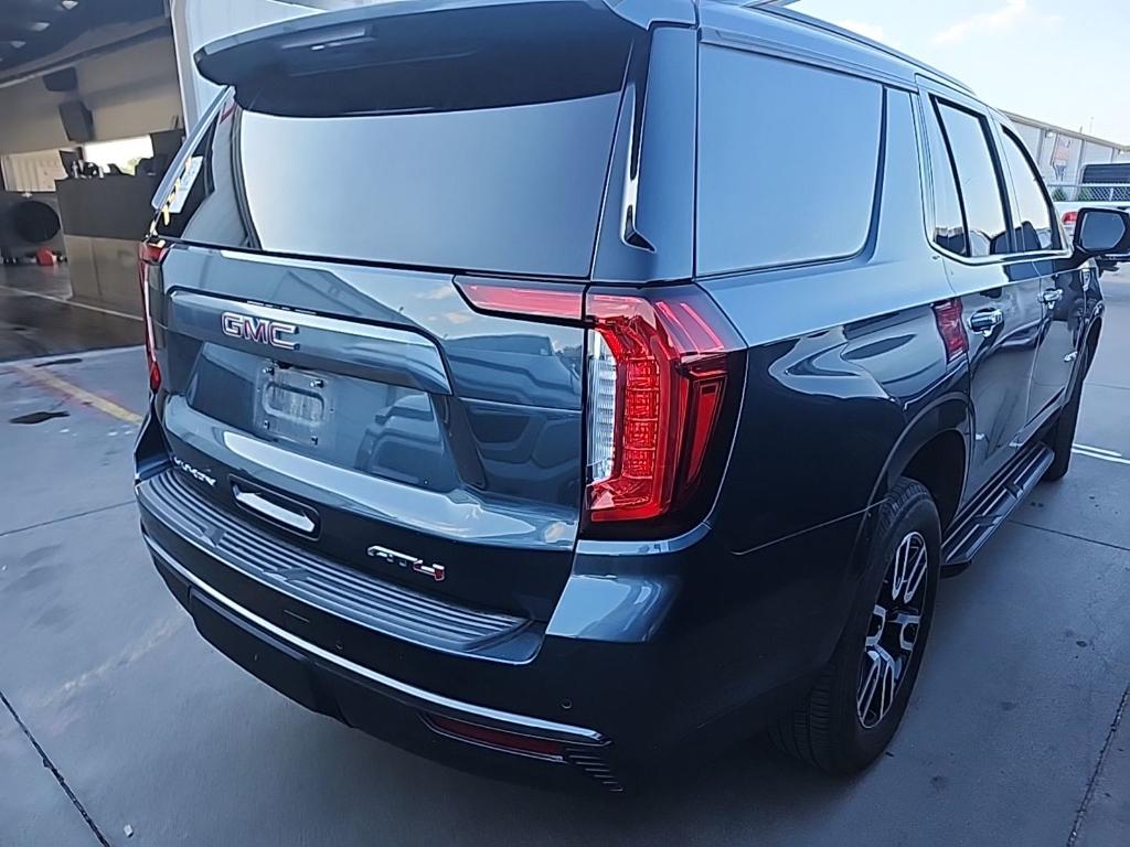 2021 Gmc Yukon AT4 photo 3