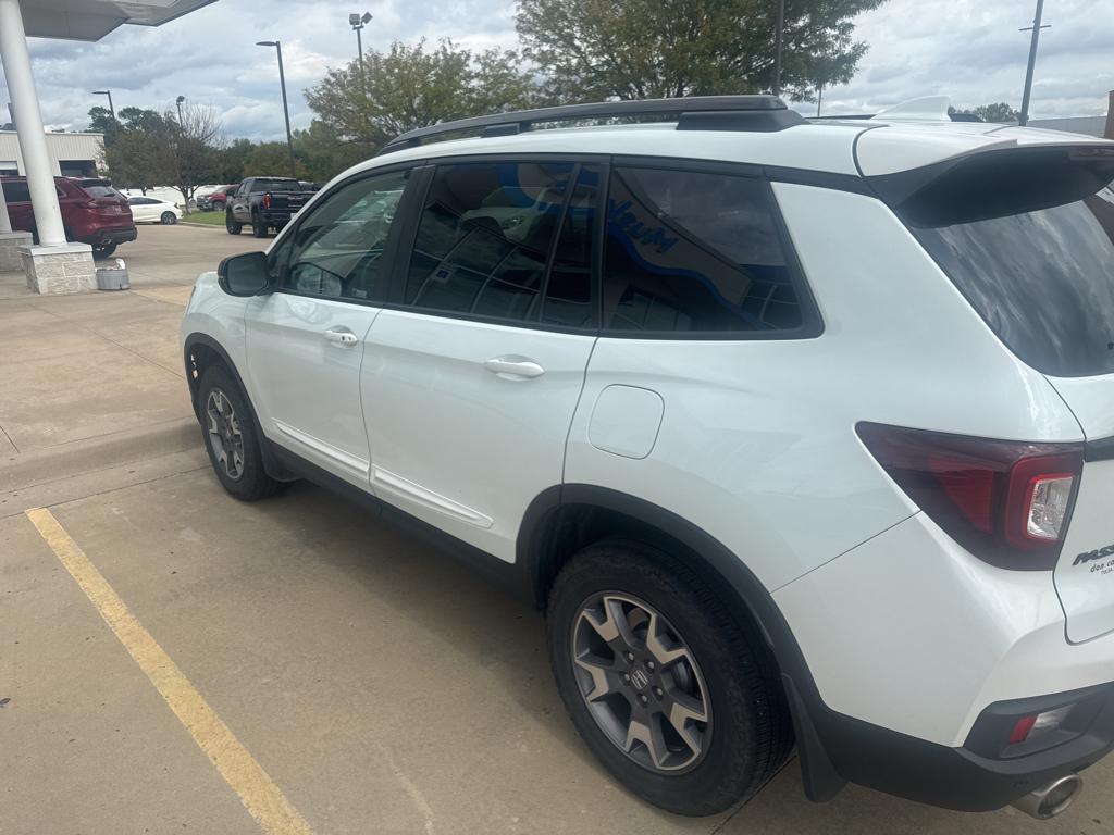 2023 Honda Passport TrailSport photo 3