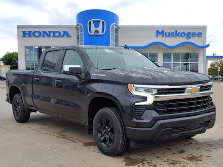 2023 Chevrolet Silverado LT Crew Cab