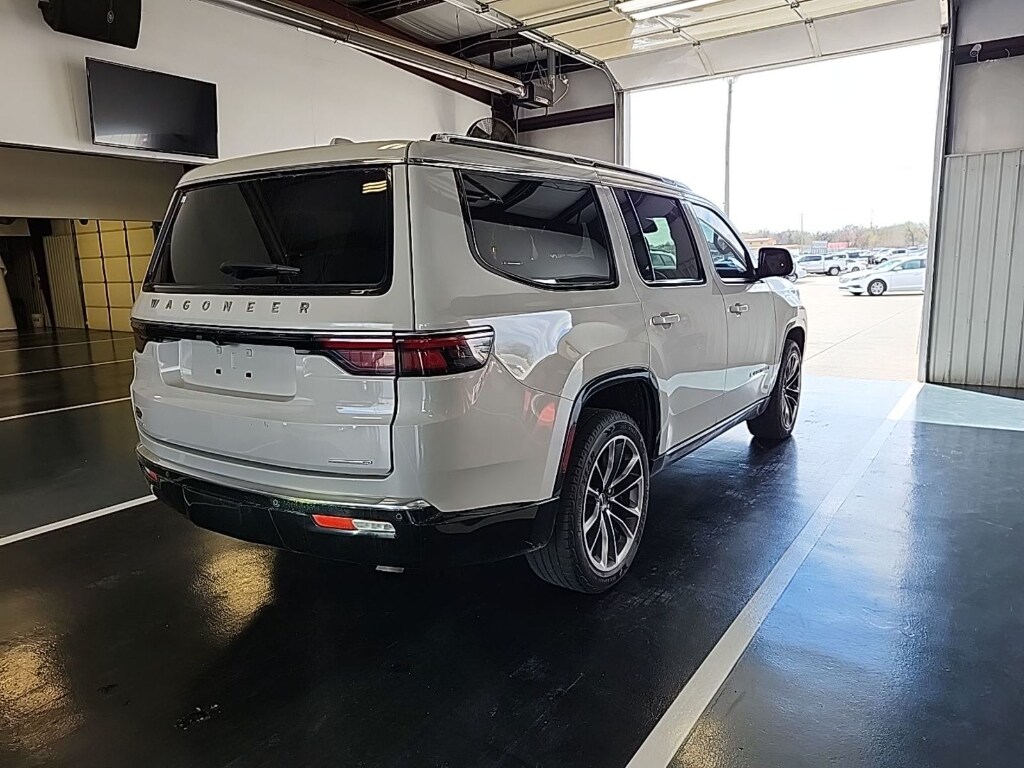 Used 2022 Jeep Wagoneer Series III Sport Utility