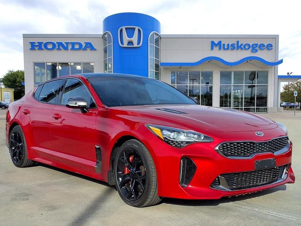 2018 Kia Stinger GT2's photo