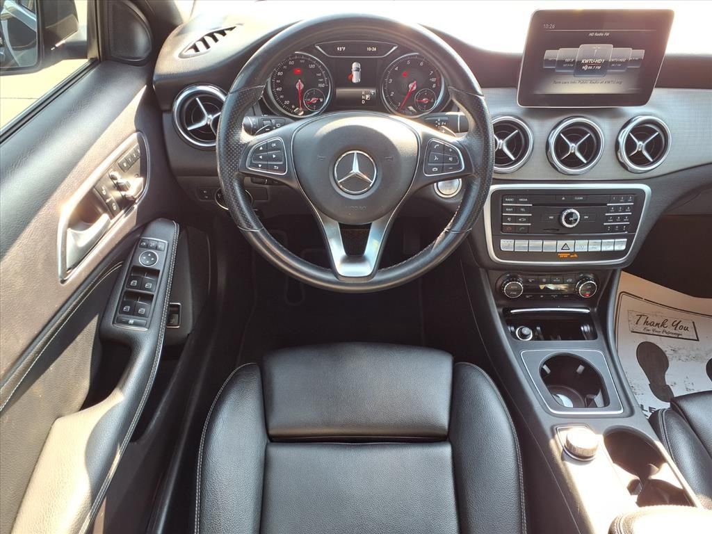 2020 Mercedes Benz GLA 250 4MATIC photo 3