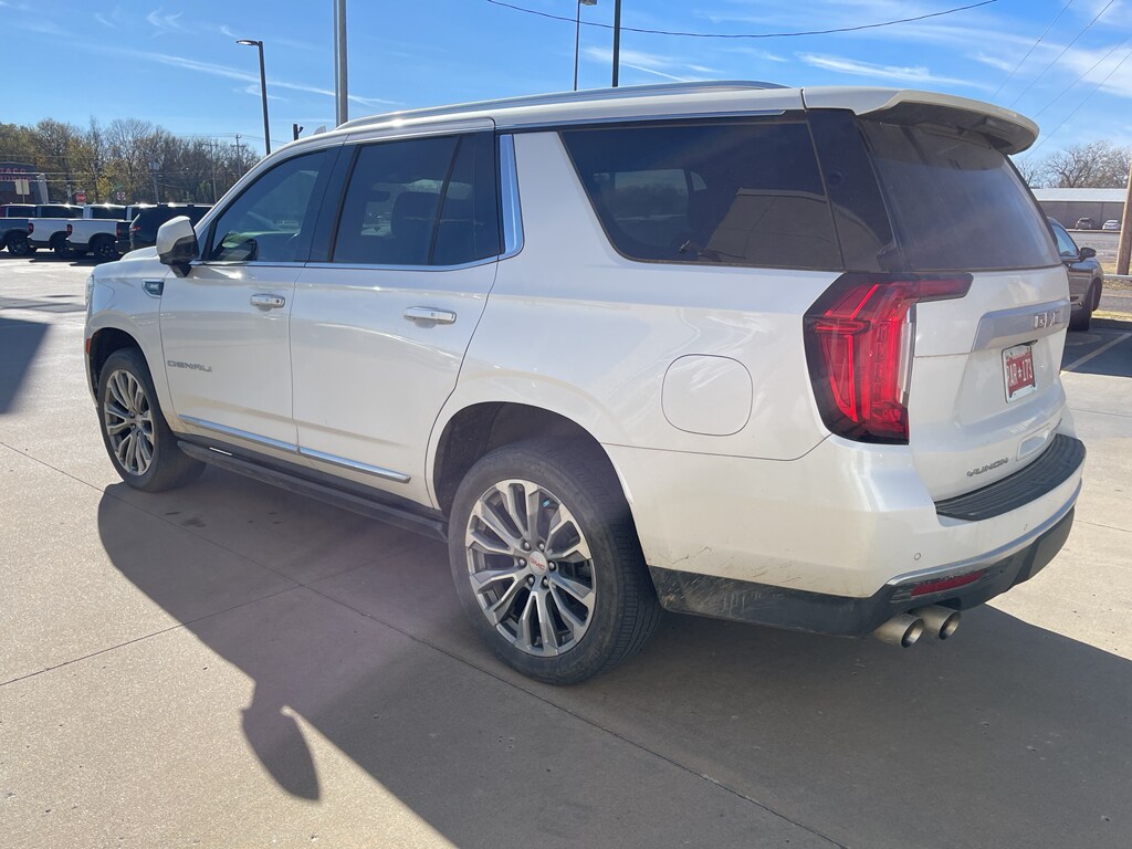 2021 Gmc Yukon Denali photo 3