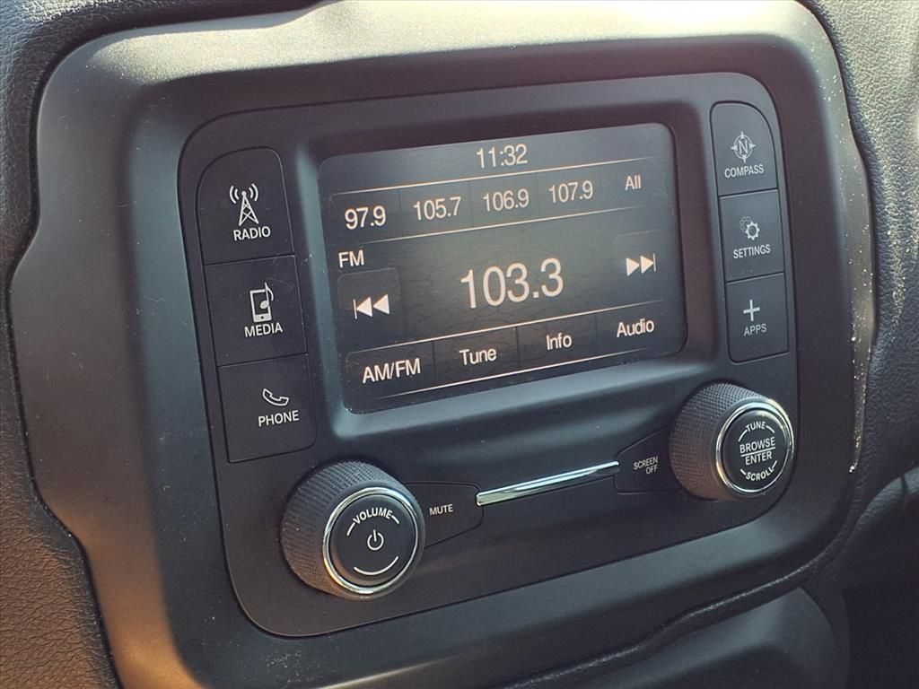 2019 Jeep Renegade Sport photo 4