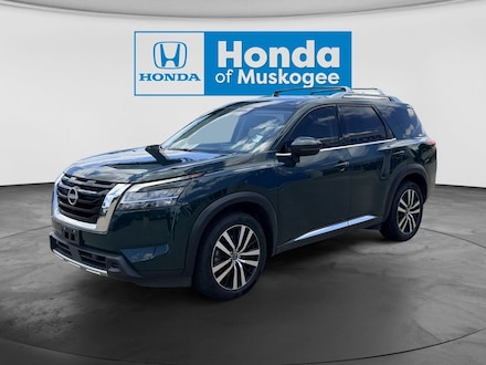 2023 Nissan Pathfinder Platinum Sport Utility