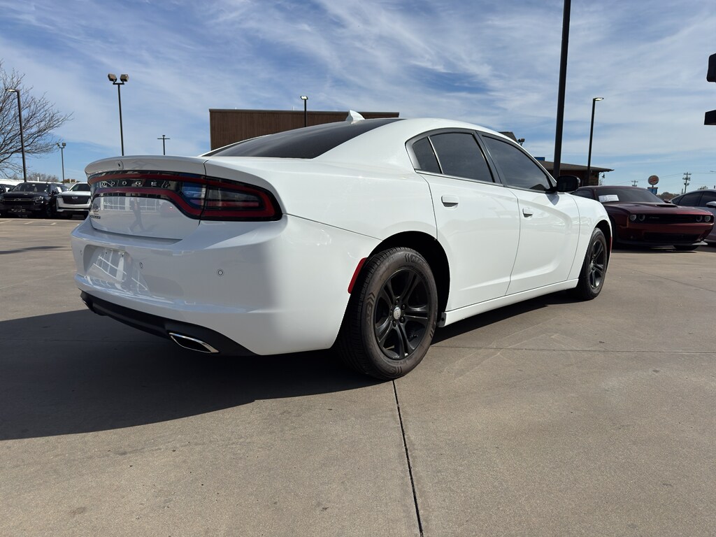 2023 Dodge Charger SXT photo 2