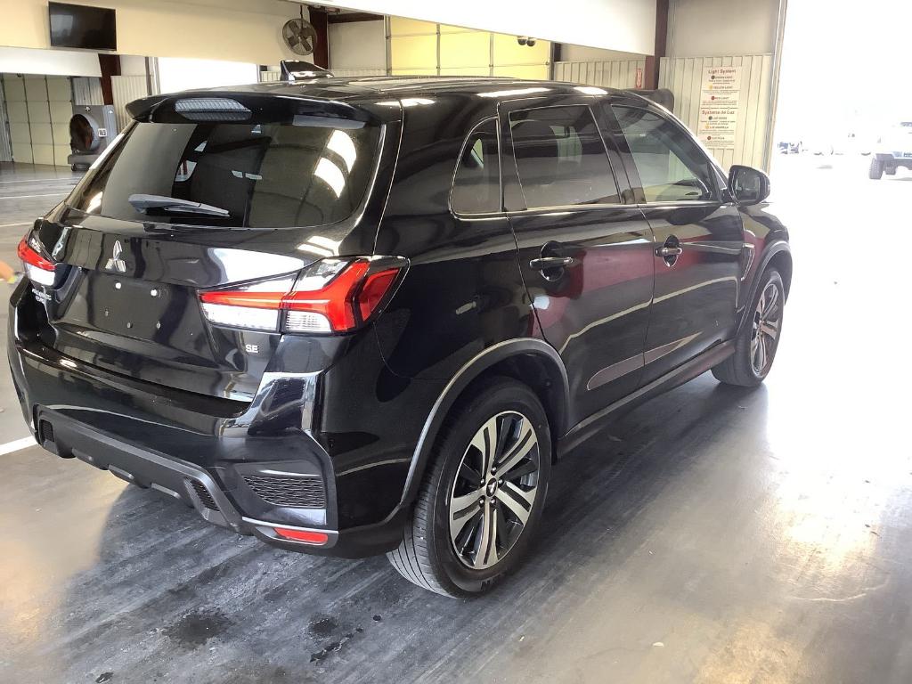 2023 Mitsubishi Outlander Sport SE photo 3